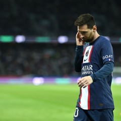 PSG tantuten Messi a