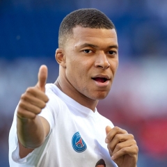 PSG vs MBAPPE: Tu ng